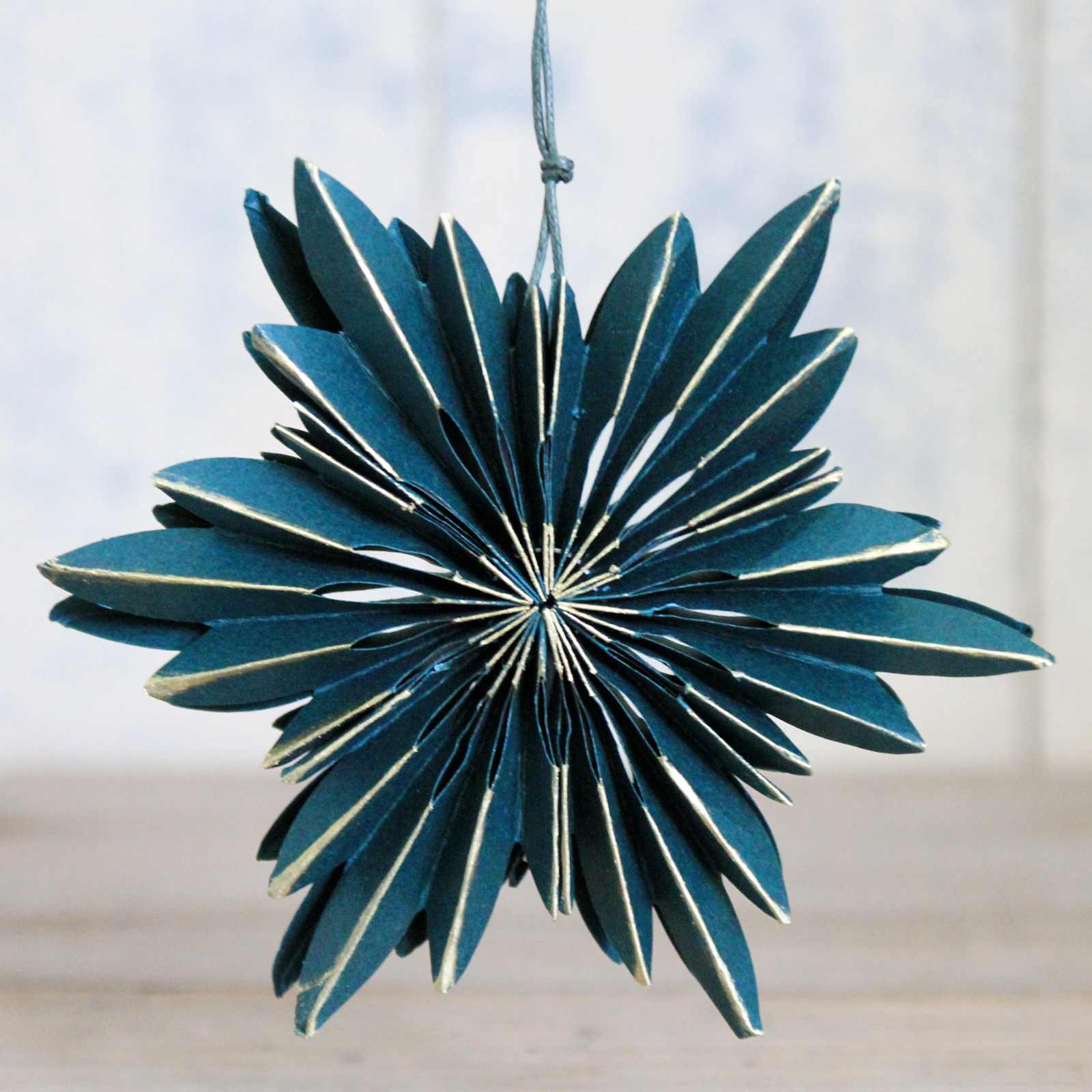 Green Paper Snowflakes - Box of 3