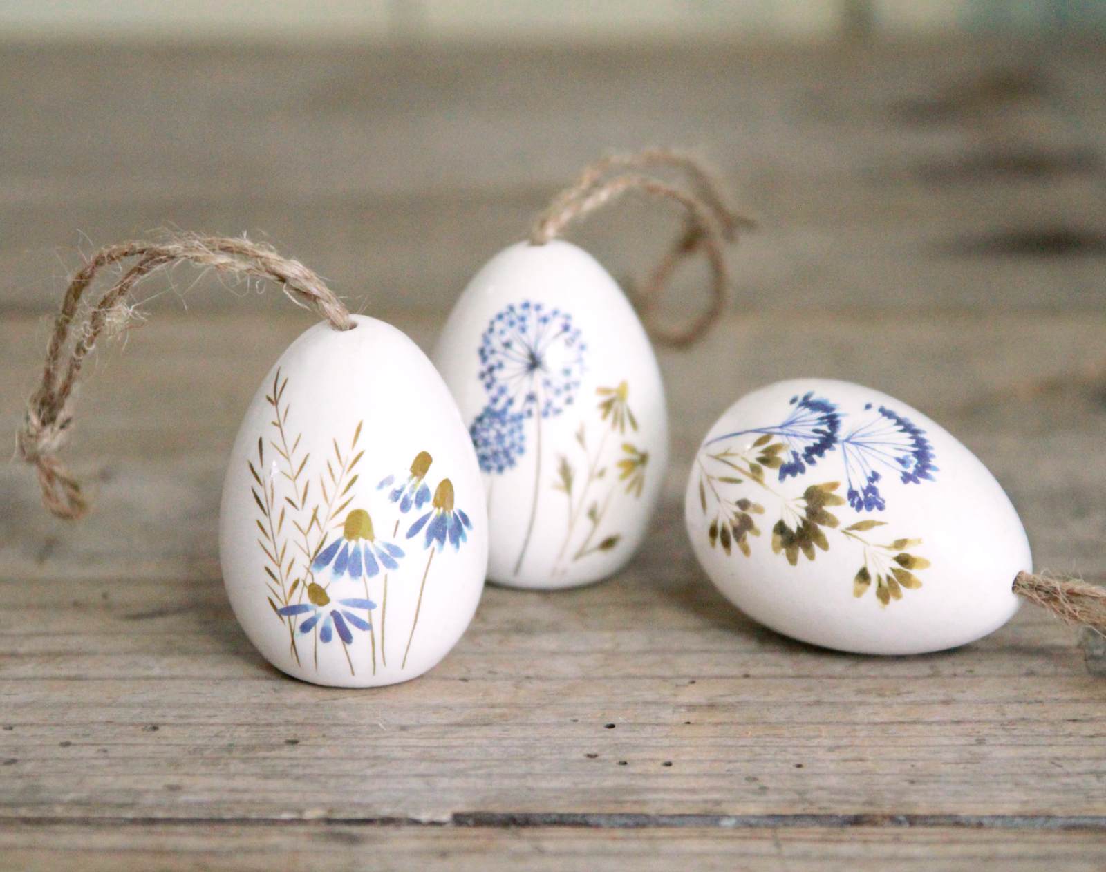 Hanging Ceramic Egg Easter Decoration - Meadow Flowers