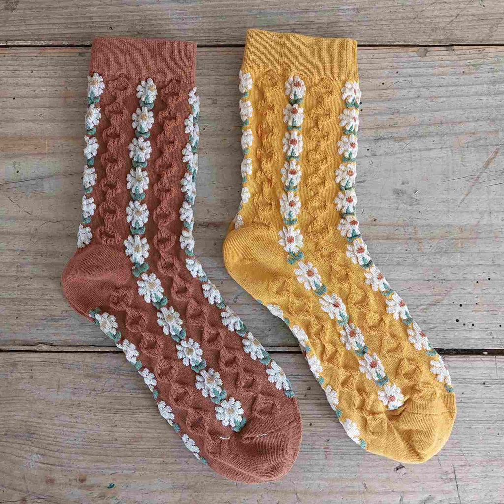 Daisy Socks, women's socks in Mustard and Sienna