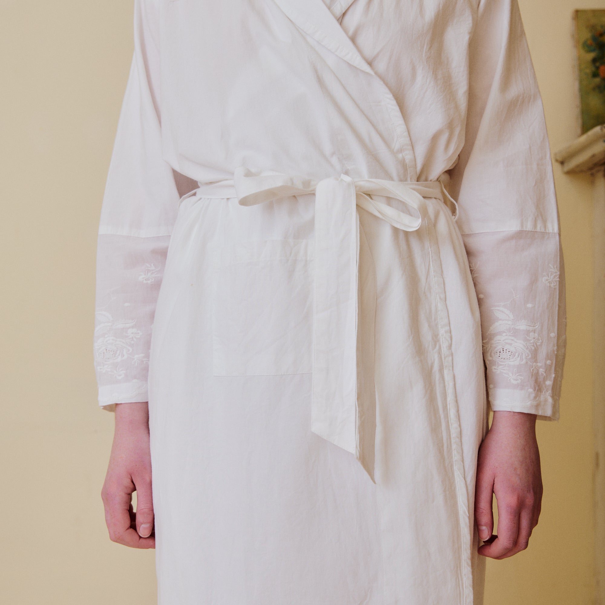 Embroidered sleeves cotton dressing gown