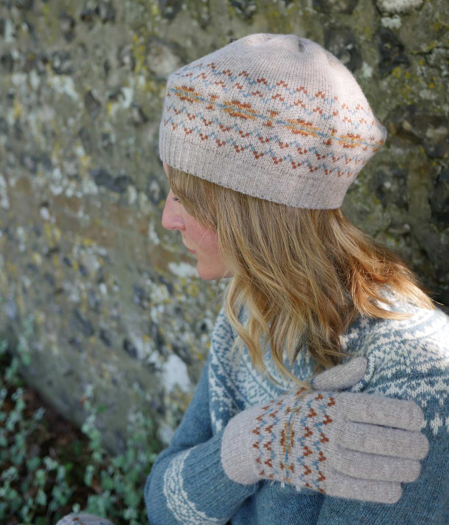 Traditional Fair Isle beret and gloves - Cobble