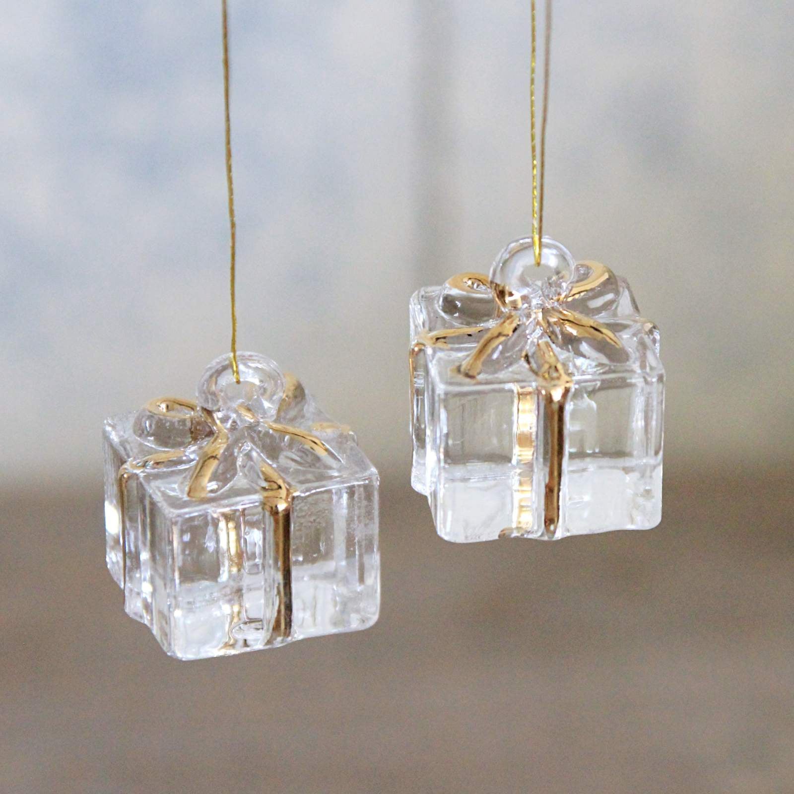 Glass Present Decoration - Gold Trim