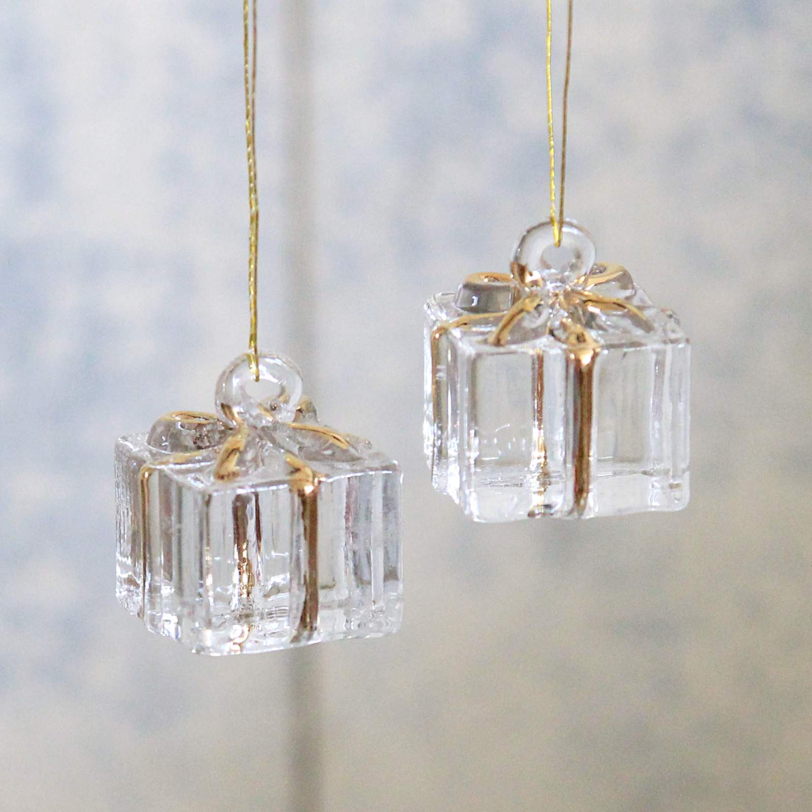 Glass Present Decoration - Gold Trim