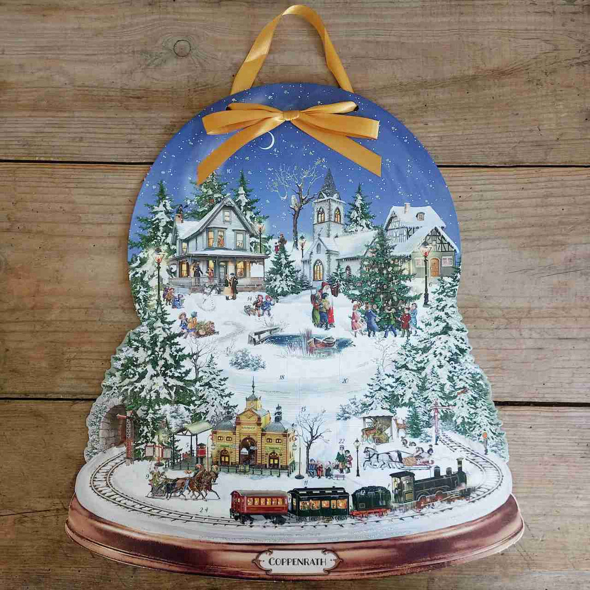 Large Traditional Advent Calendar - Snow Globe
