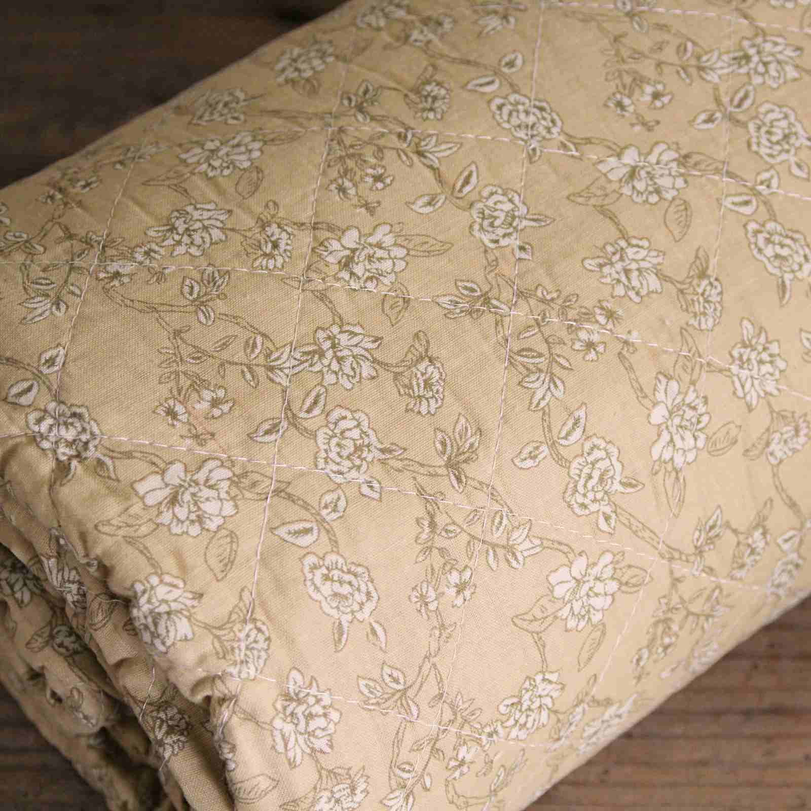 Quilted Bedspread - Faded Ochre Floral