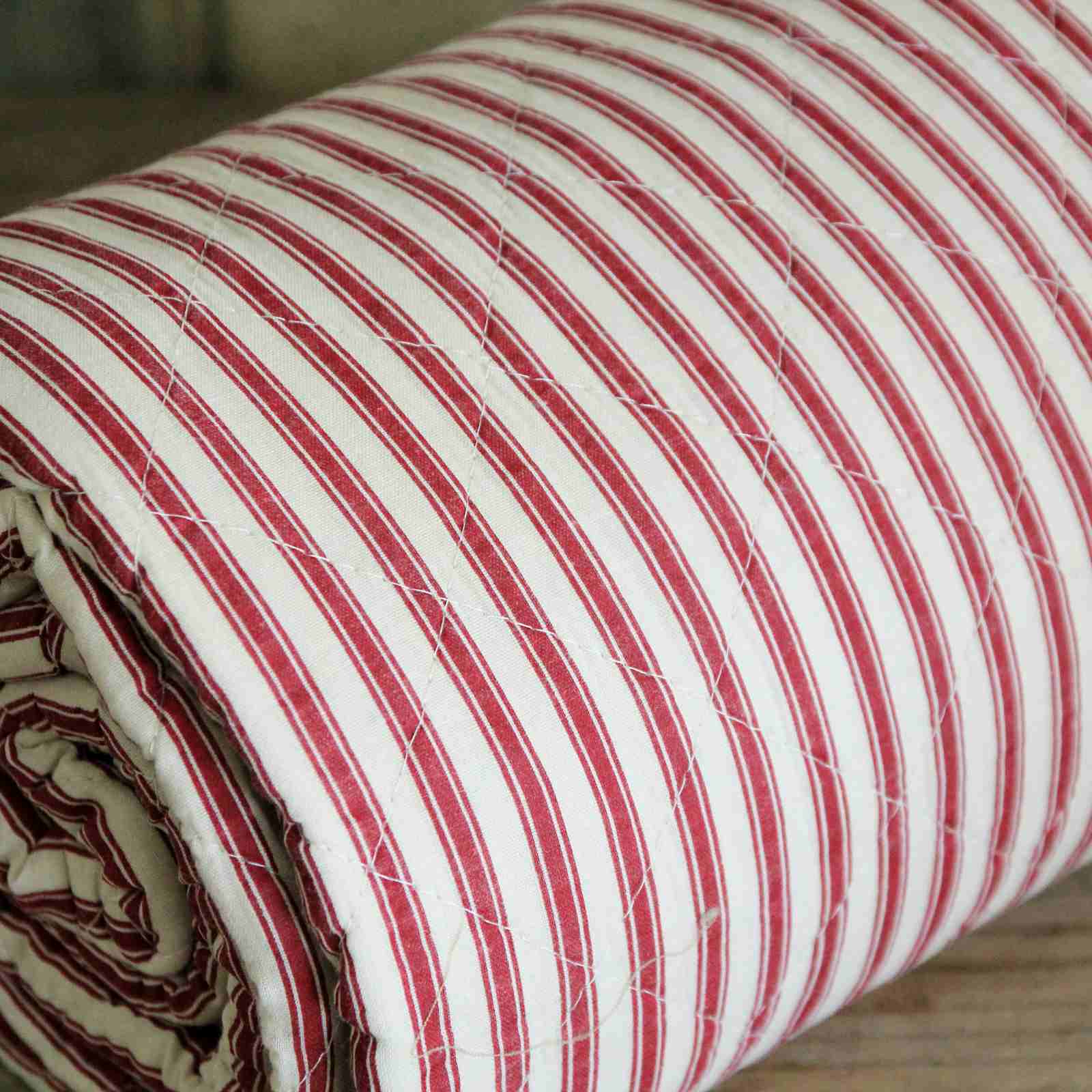 Quilted Bedspread - Red Ticking
