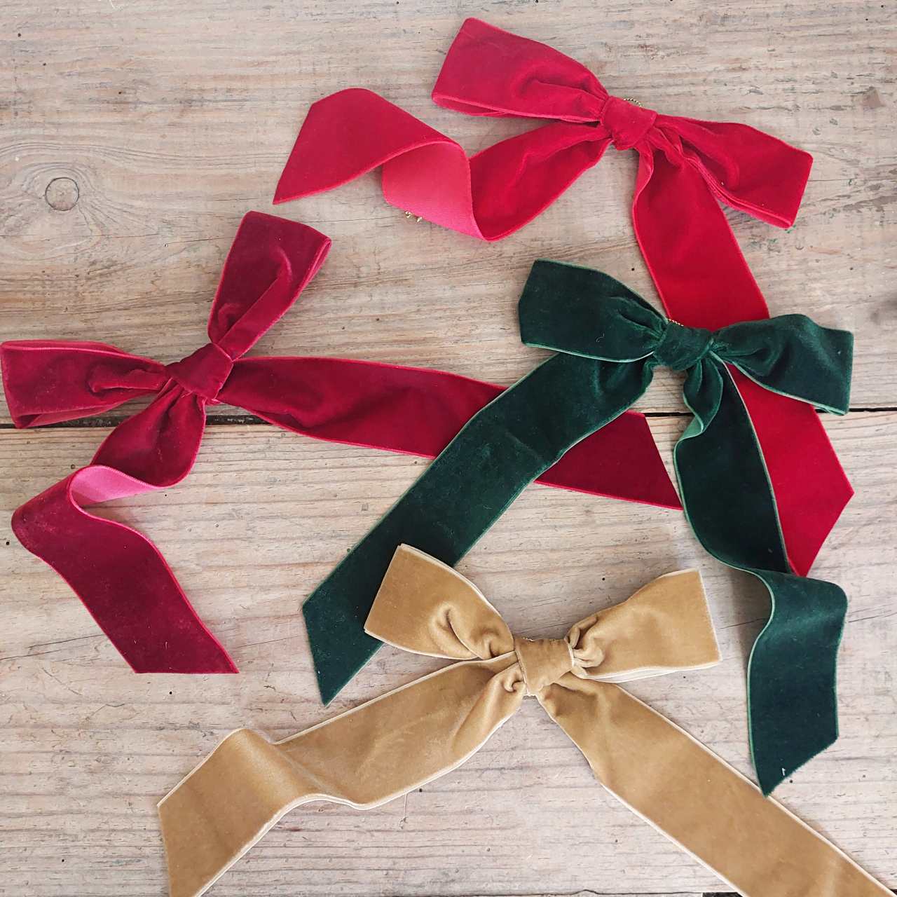 Velvet Bow Decoration