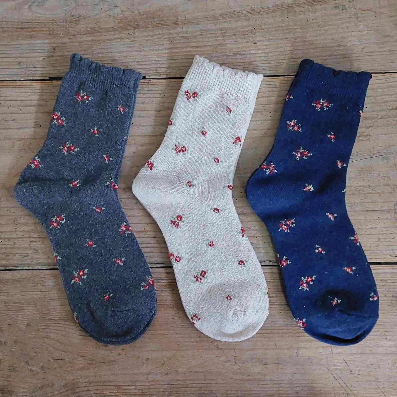 Women's cotton socks - Rose Pattern