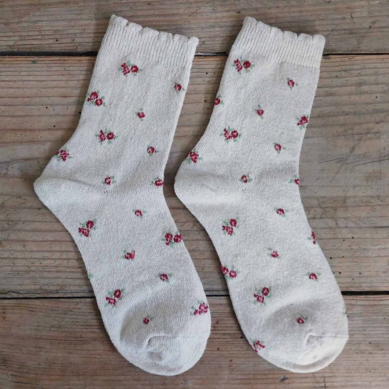 Rose Pattern Socks - Cream