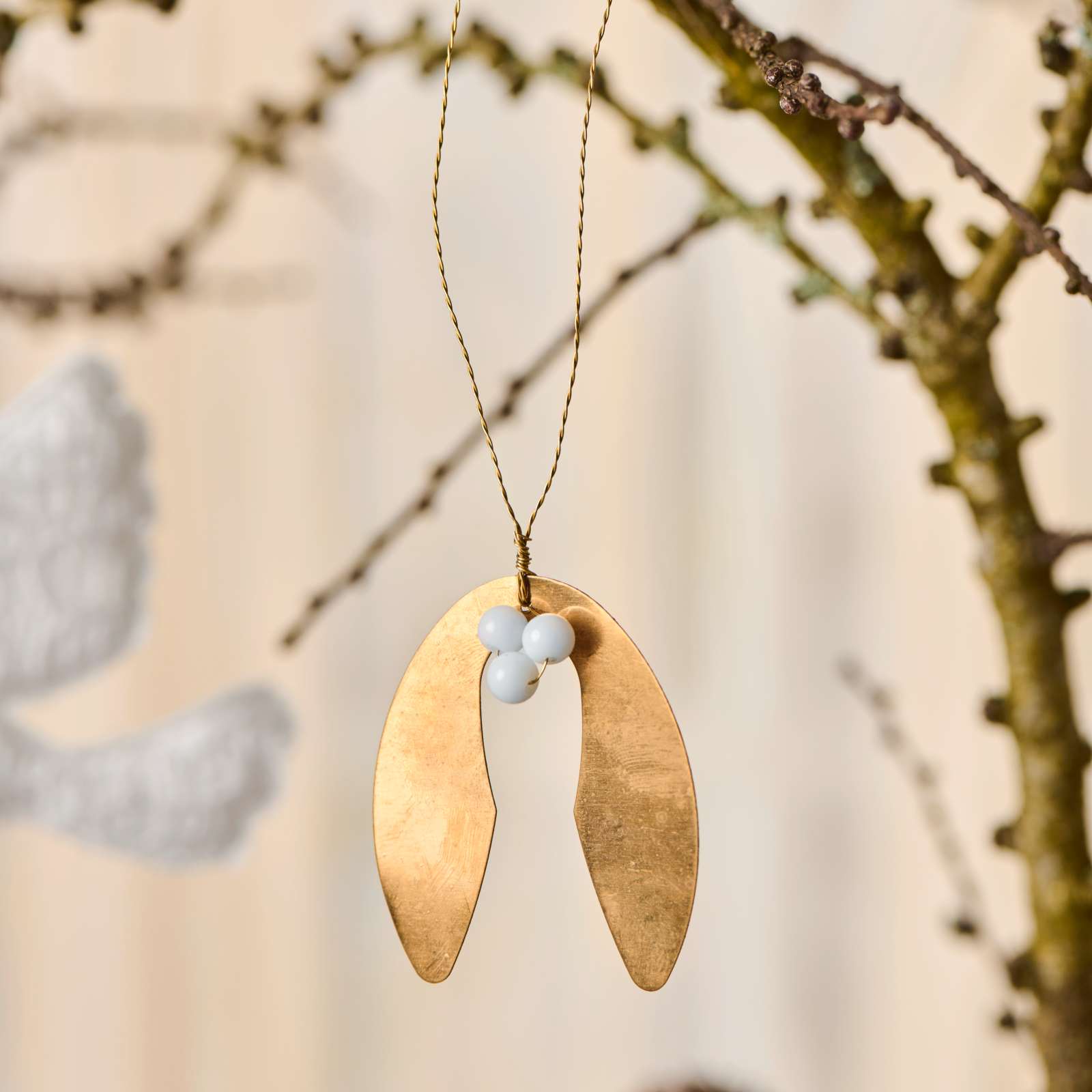 Single Brass Mistletoe Decoration with Beads