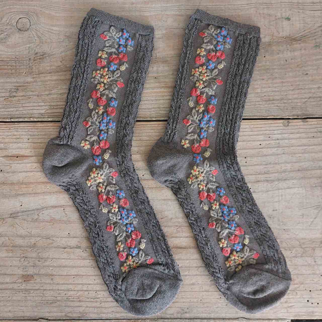 Vintage Strawberry Socks Nutmeg