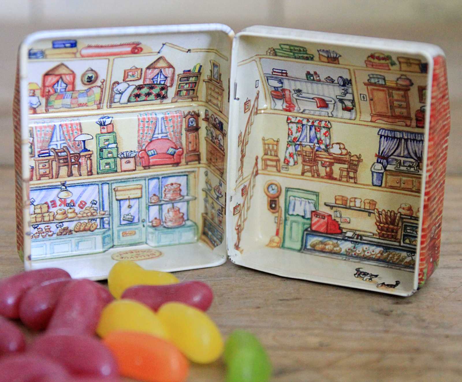 Dolls House Tin with Jelly Beans
