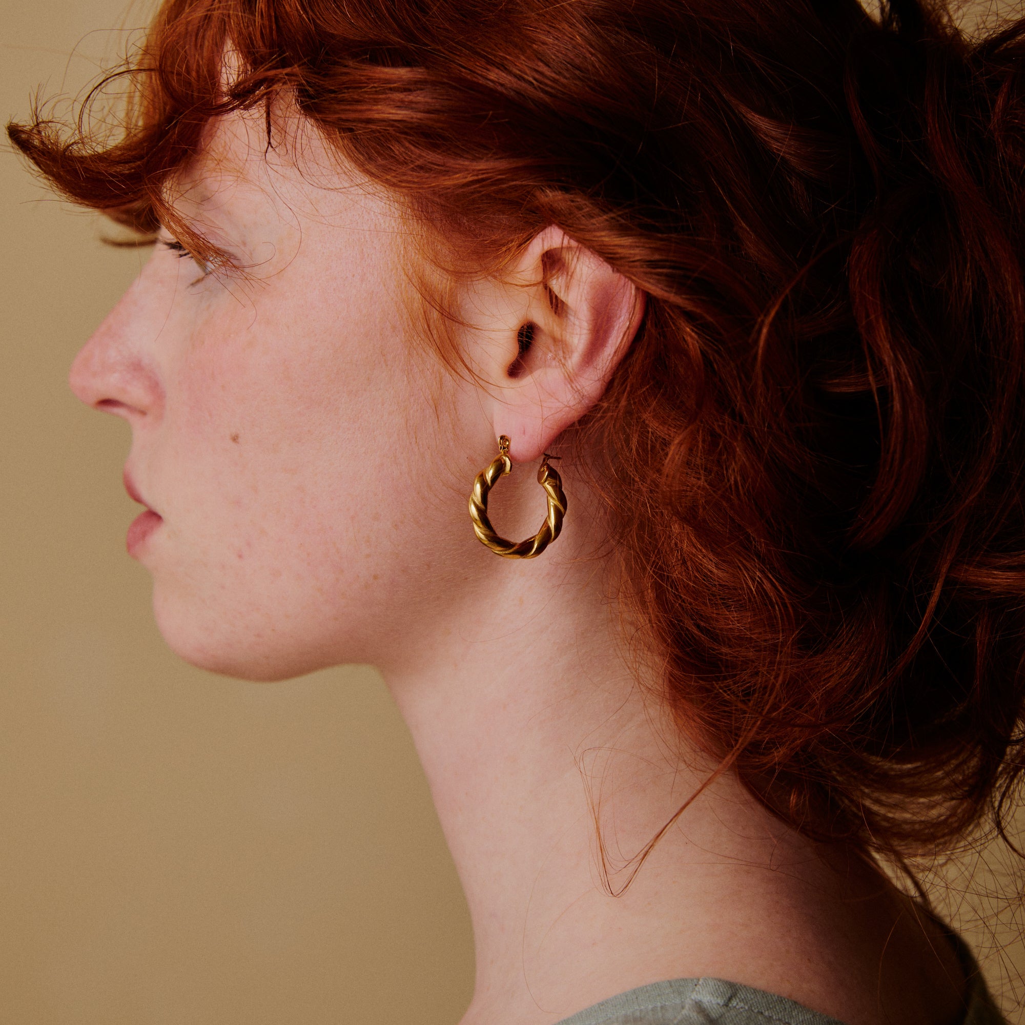 Twisted Hoop Earrings - 18K Gold plated