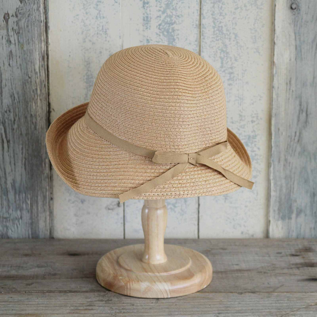 Classic sun hat - cloche camel summer hat with bow
