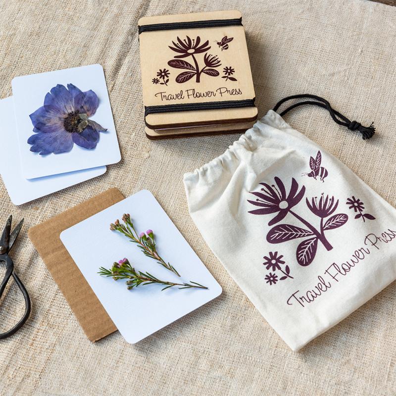 Wooden Flower Press in Cotton Bag