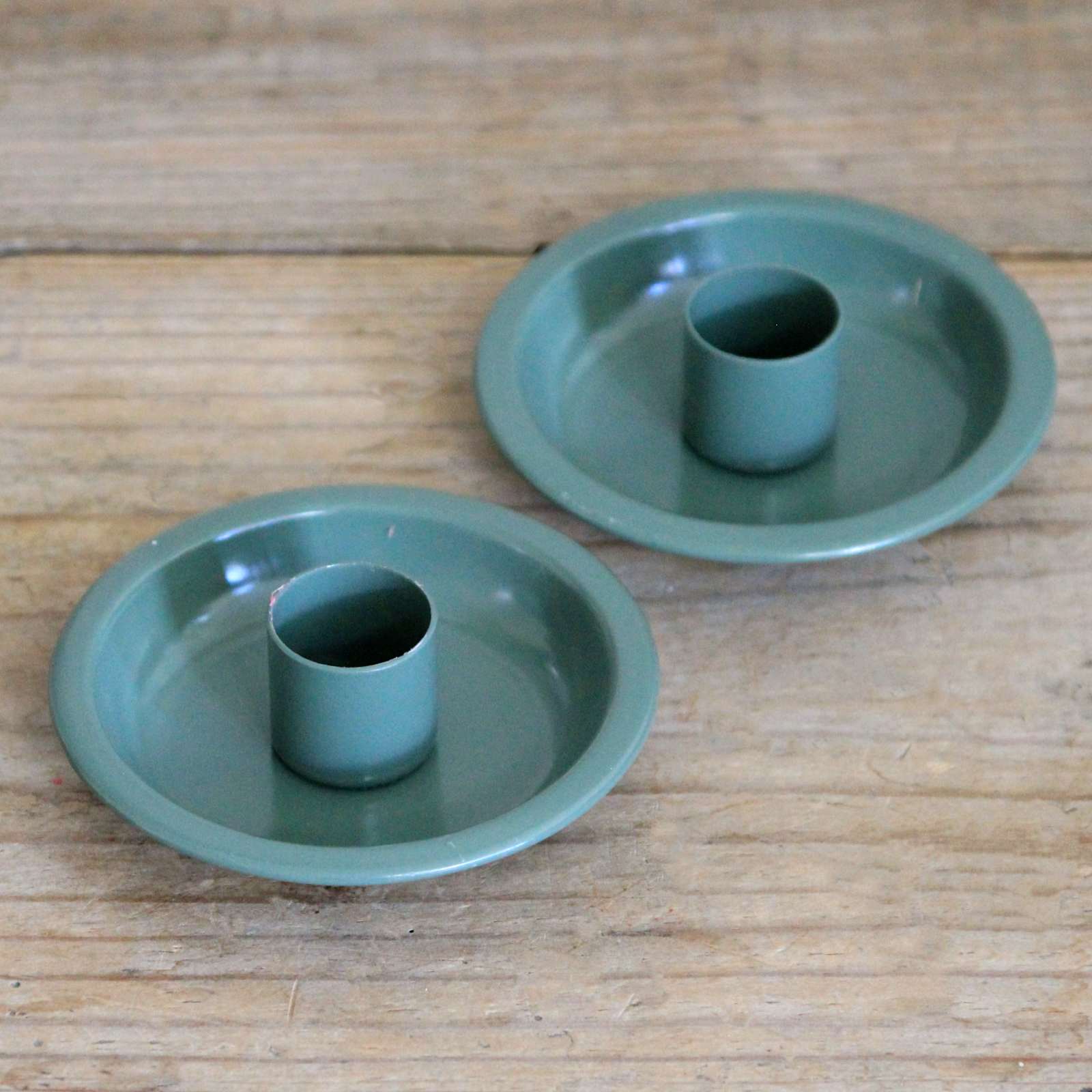 Dinner Candle Holder - Green Enamel Dish