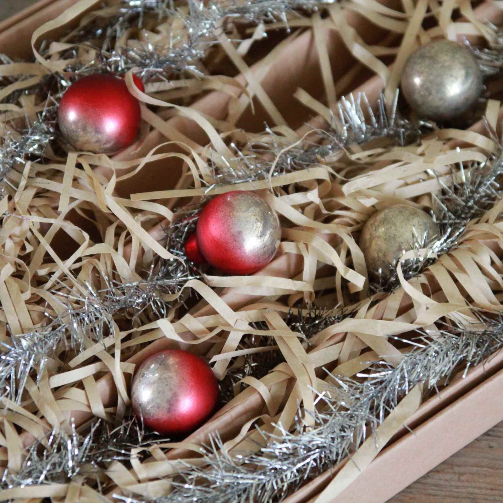 Antique Tinsel Bauble Garland