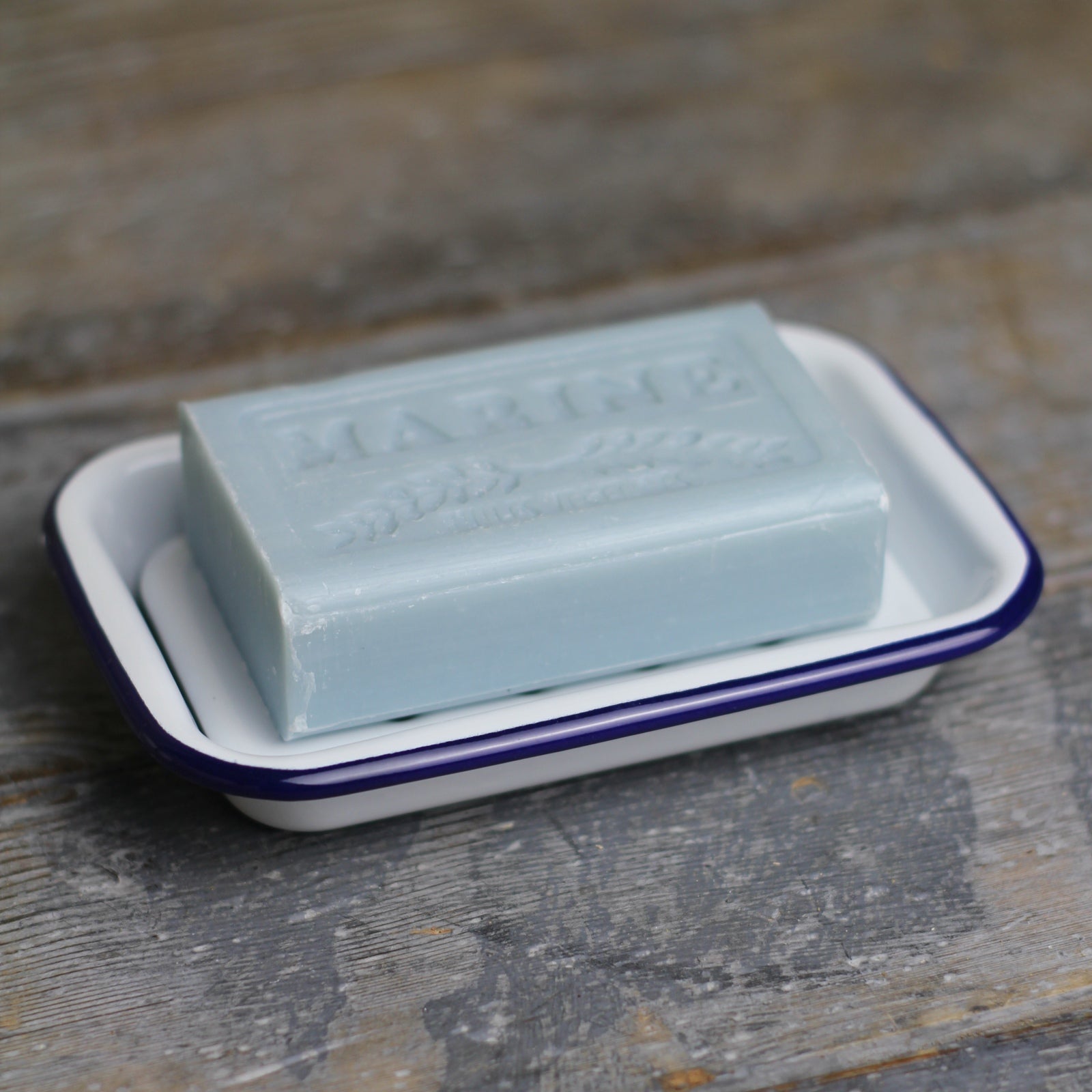 White enamel soap dish | Homeware Store