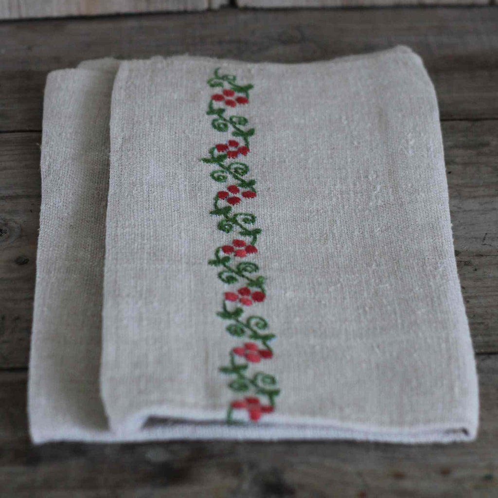 Vintage Hungarian Embroidered Cloth