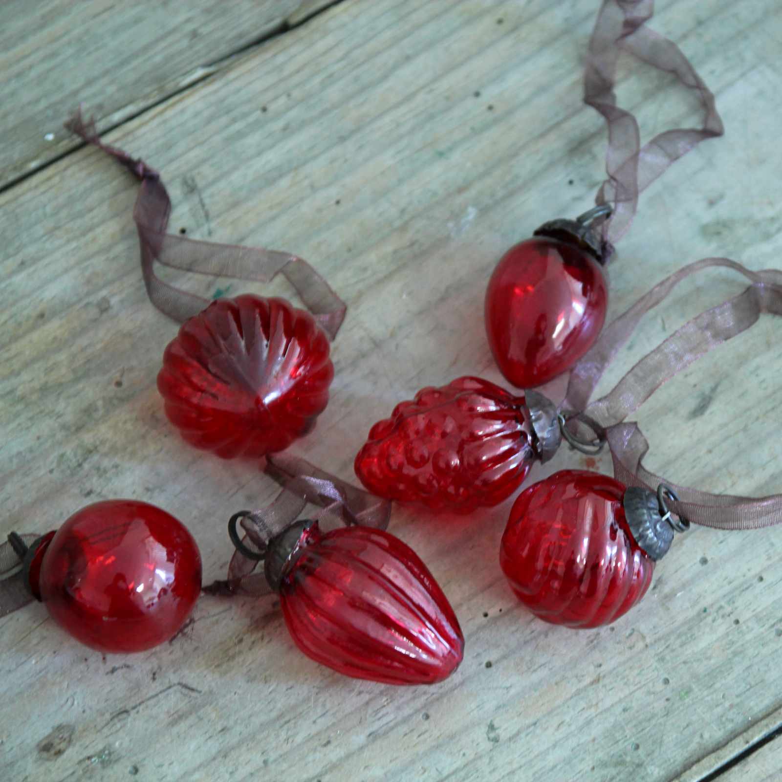 Set of Six Mini Glass Decoration - Red