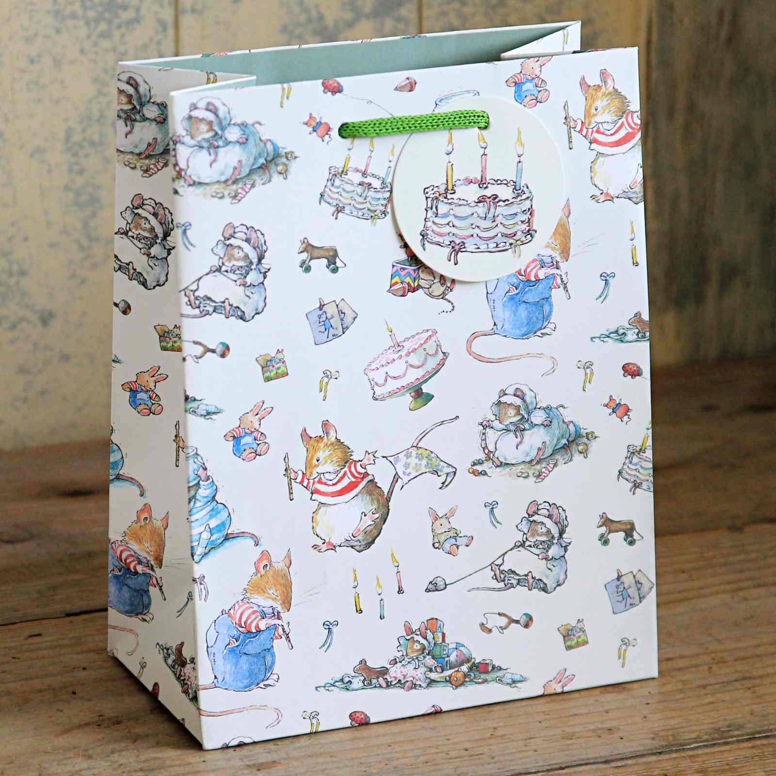 Brambly Hedge Birthday Gift Bag