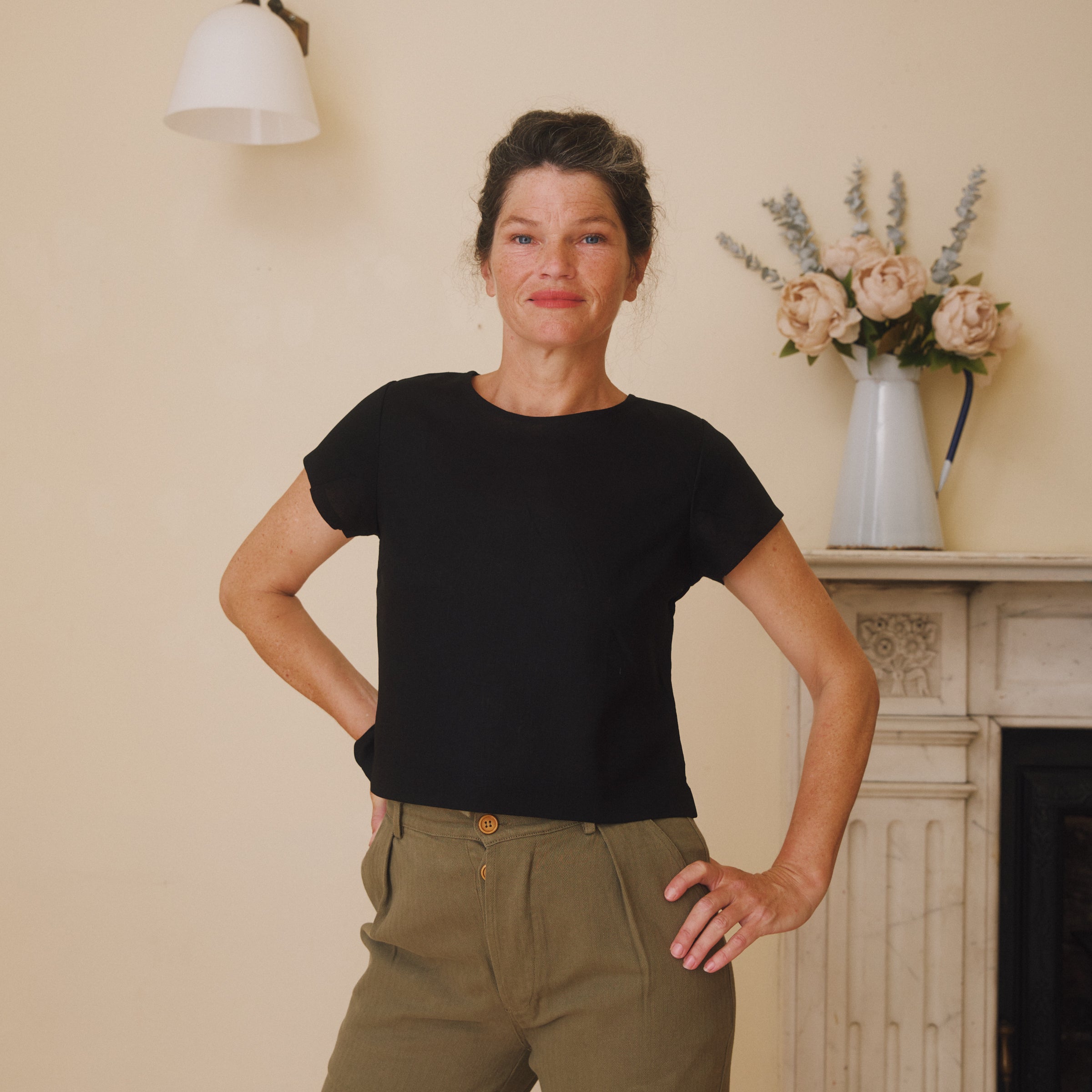 Cropped Linen Button Back Top - Black