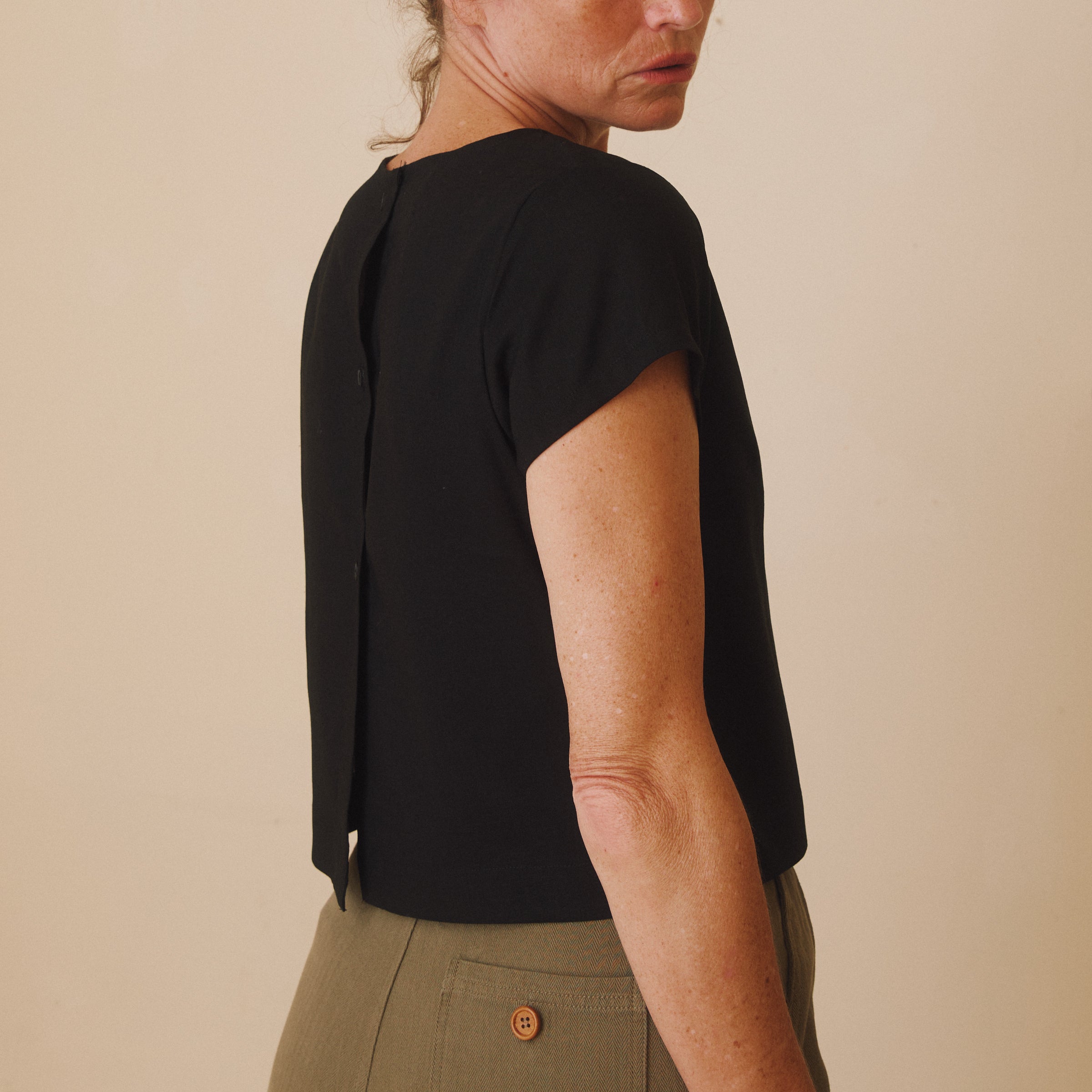 Cropped Linen Button Back Top - Black
