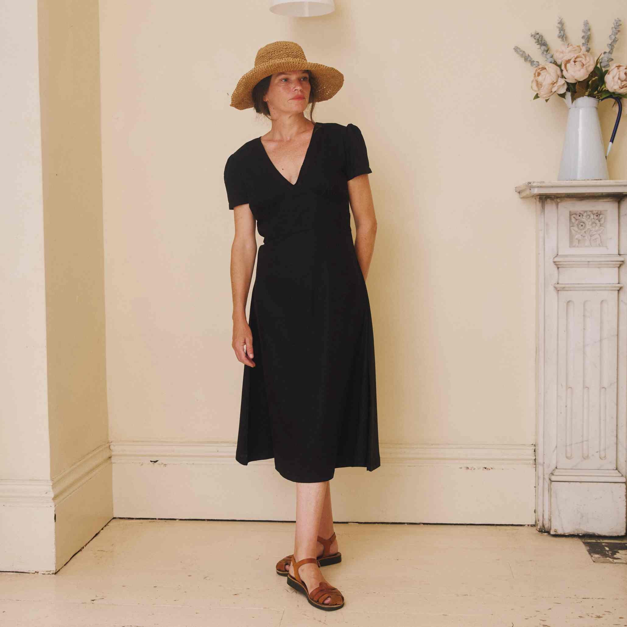 Linen Midi Dress - Black