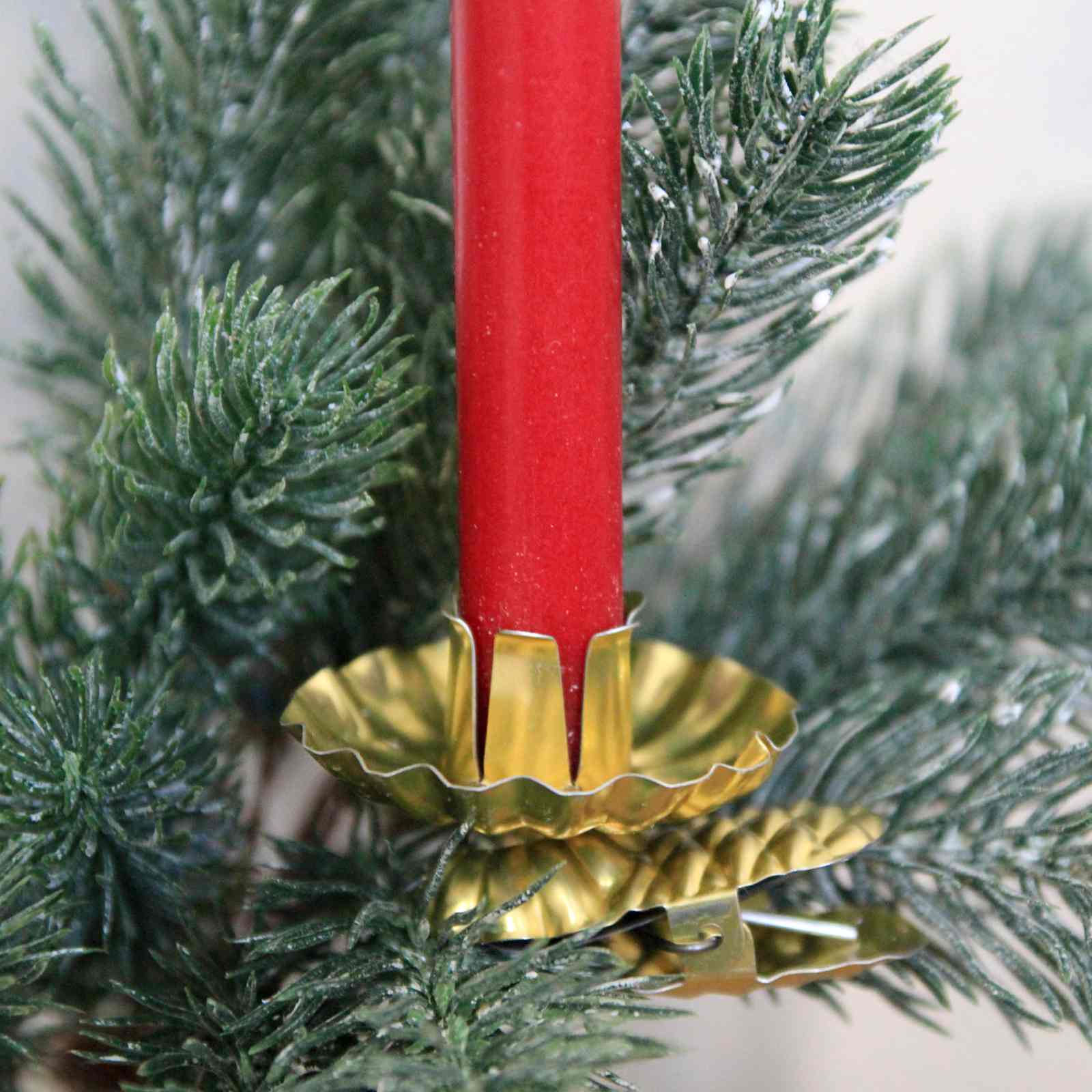 Traditional Gold Candle Tree Clip