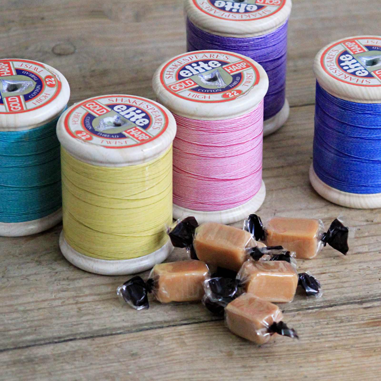 Cotton Reel Tin with Fudge