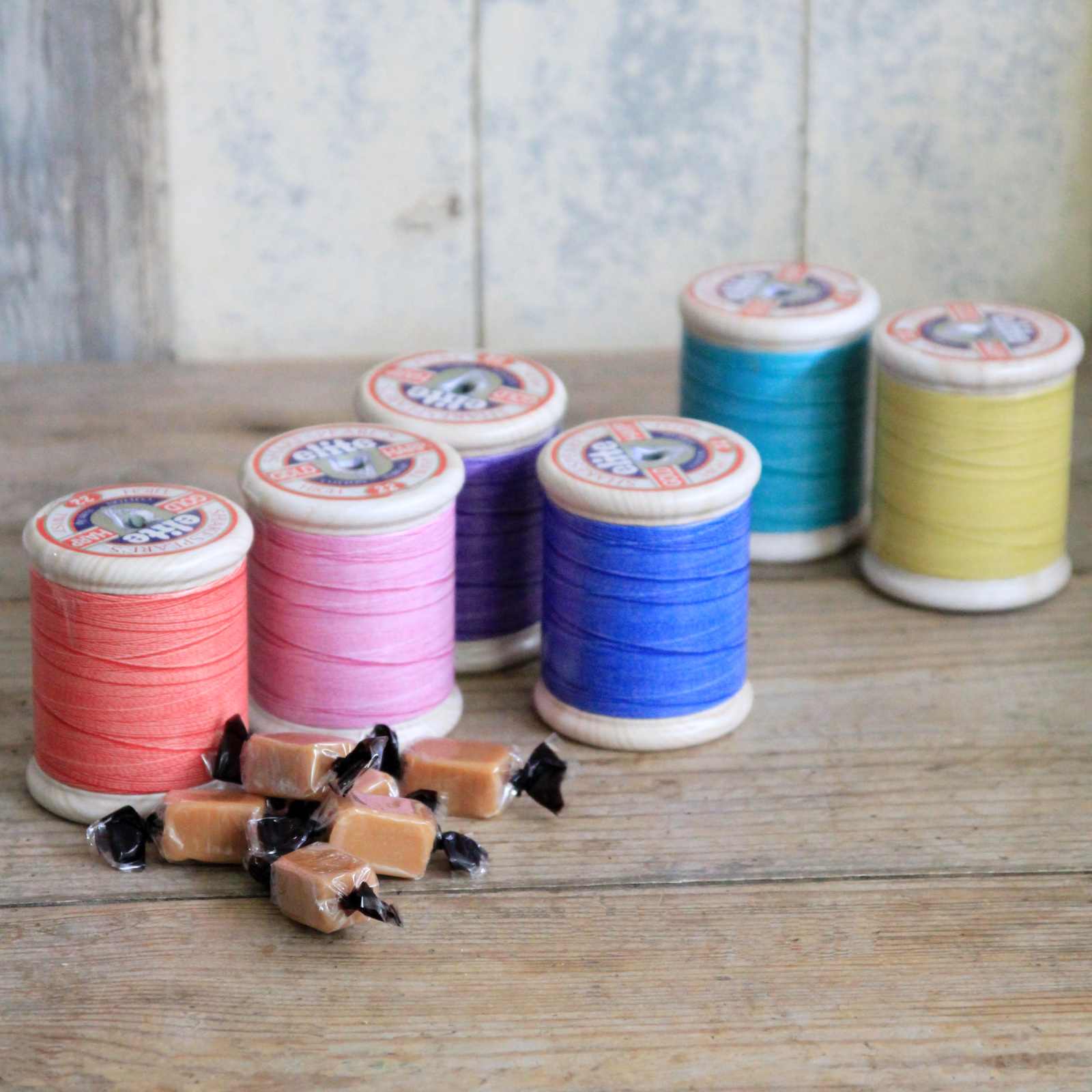 Cotton Reel Tin with Fudge