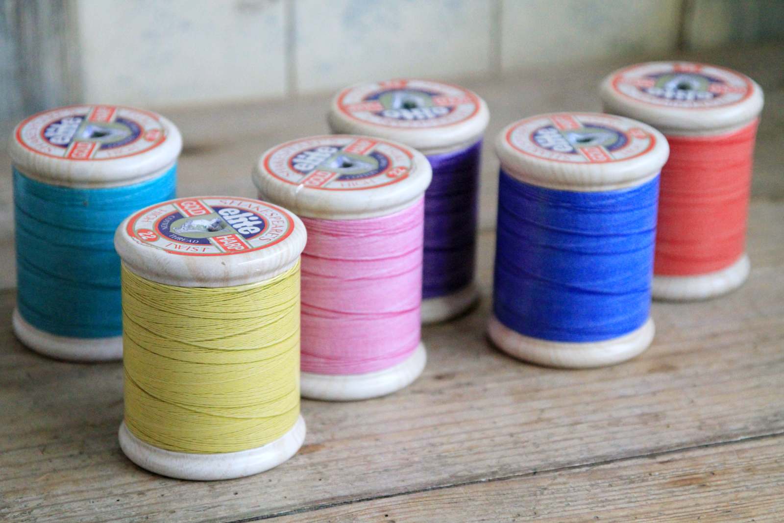 Cotton Reel Tin with Fudge