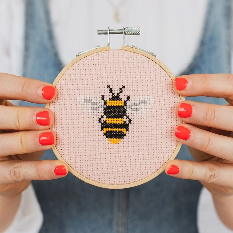 Beginner Cross Stitch Kit Bee