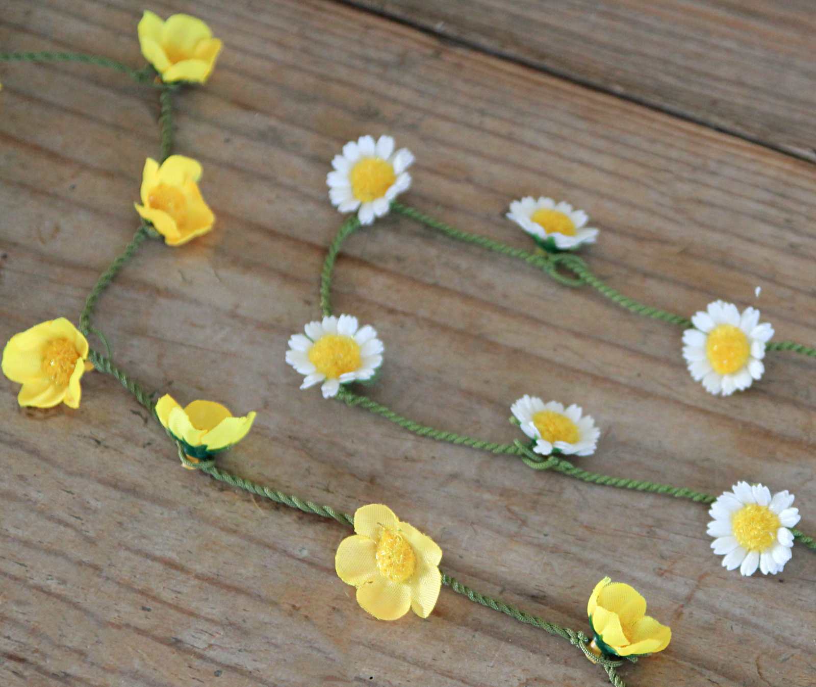 Silk Buttercup and Daisy Chain