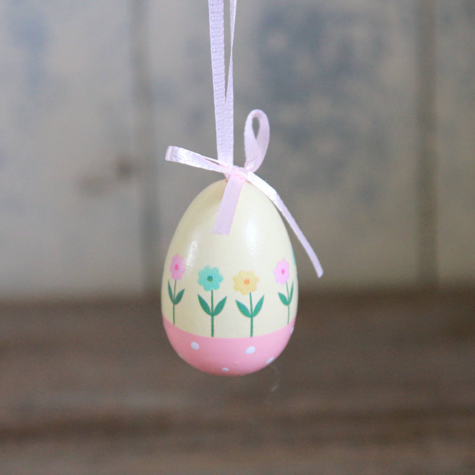 Pink Wood Egg Decoration - Pastel Bow