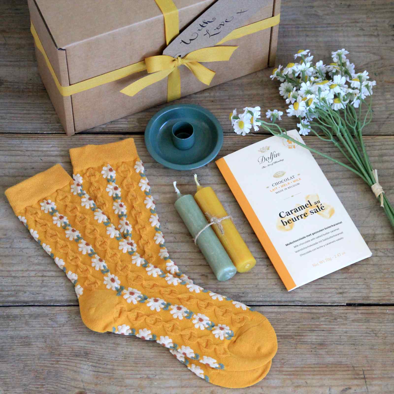 Gift wrapped Boxed gift - Daisy 