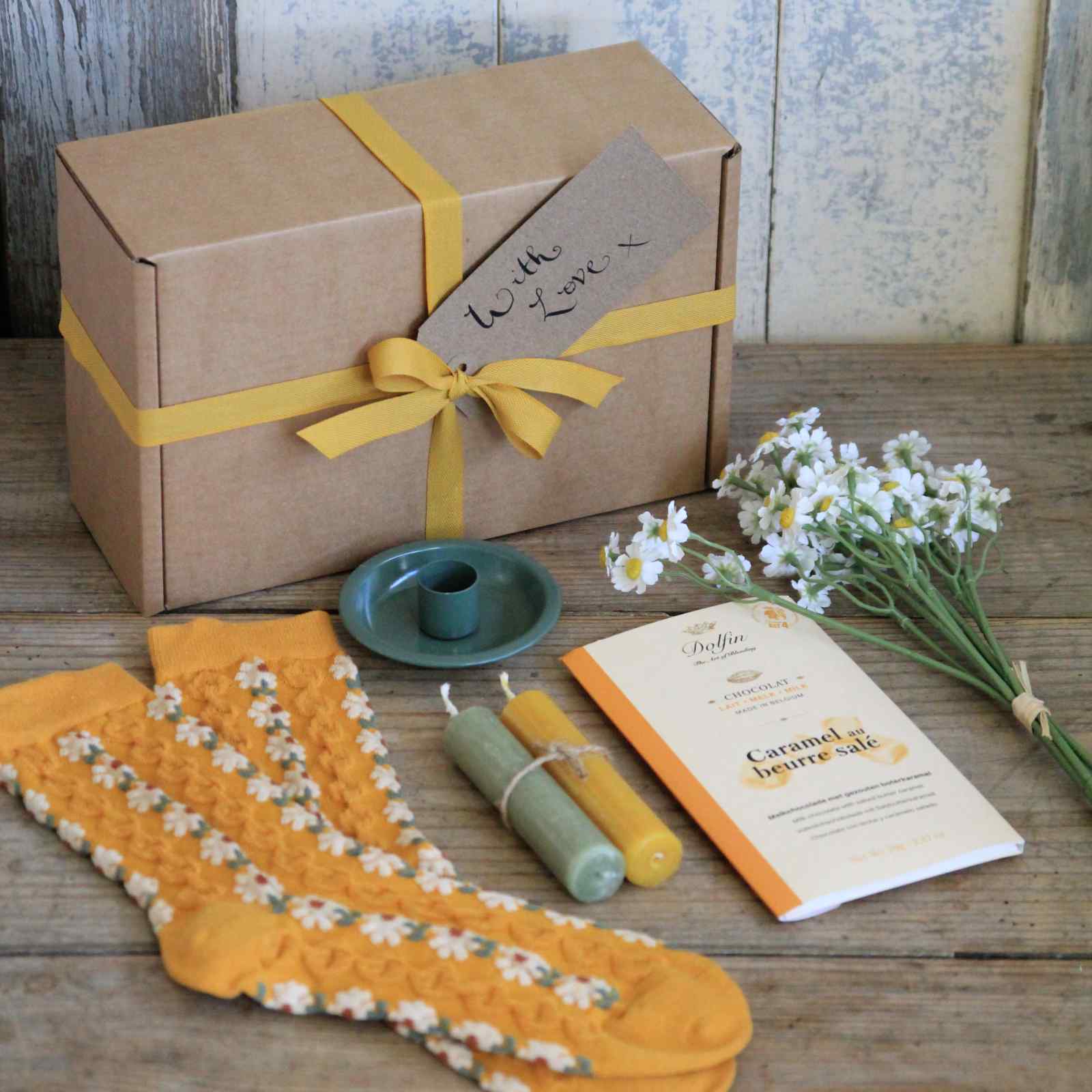 Gift wrapped Boxed gift - Daisy 