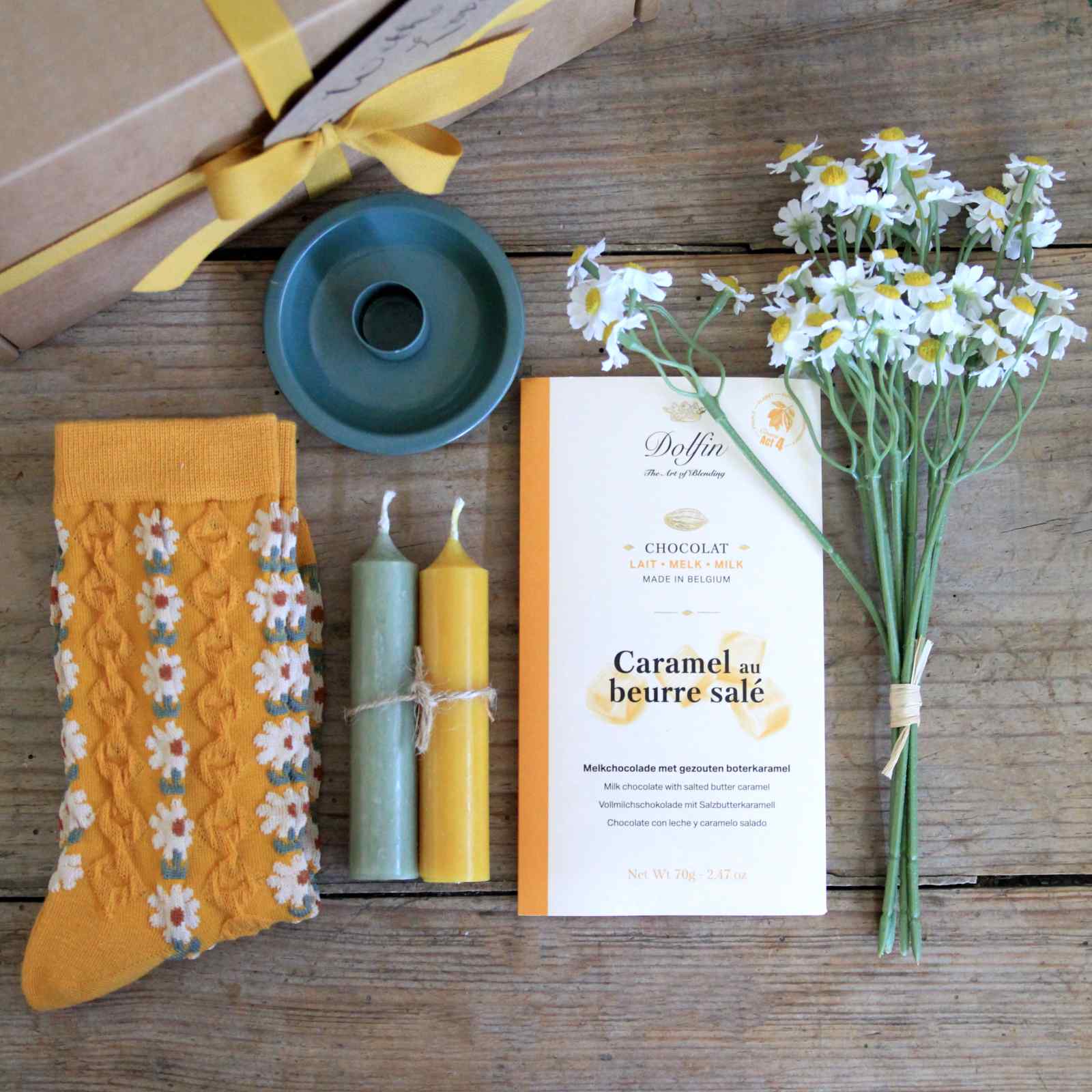 Gift wrapped Boxed gift - Daisy 