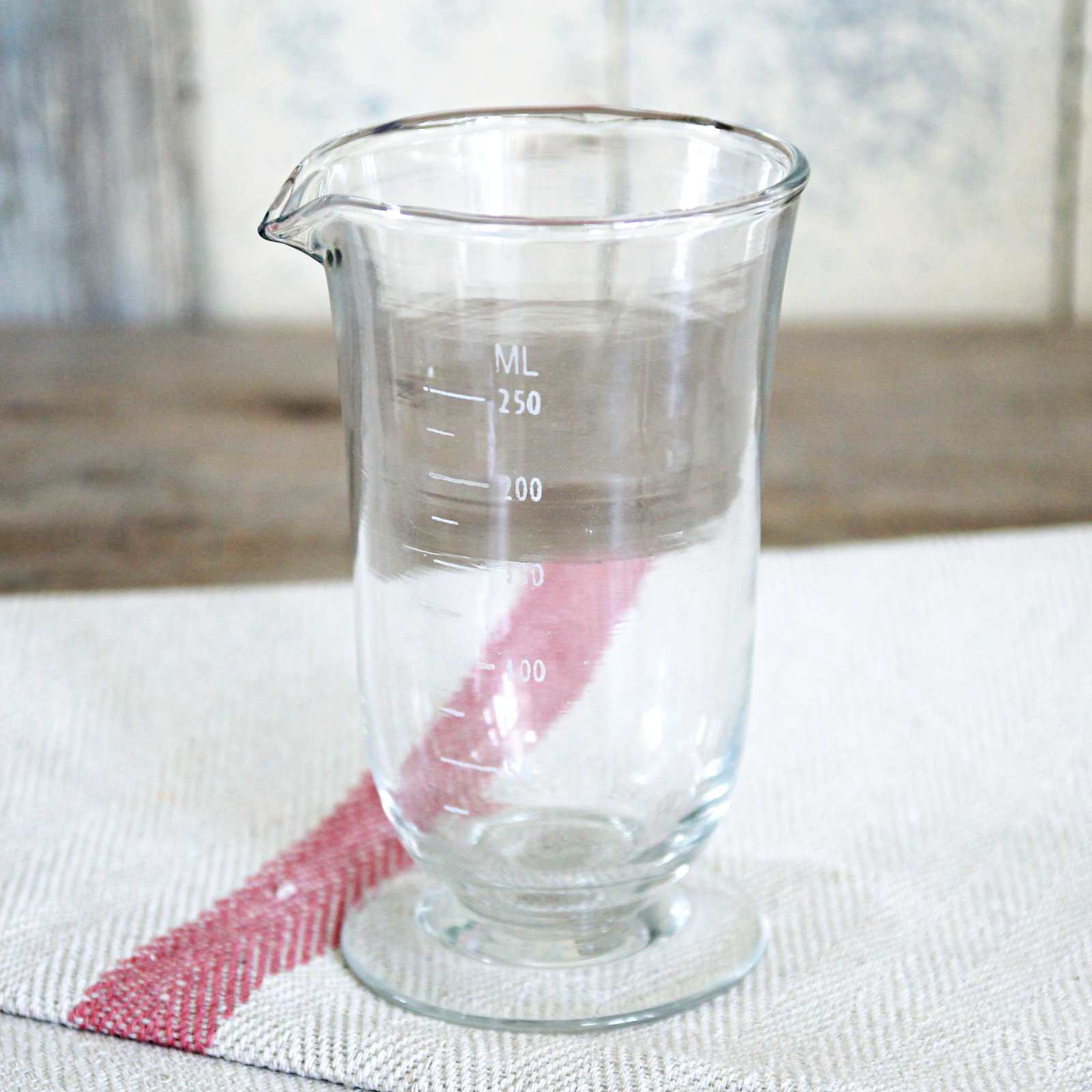 Glass Measuring Jug 250ml