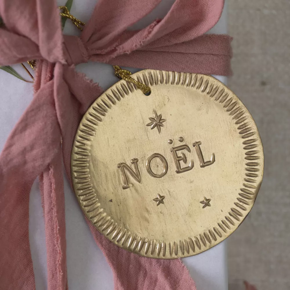 Gold Coin Decoration - Noel