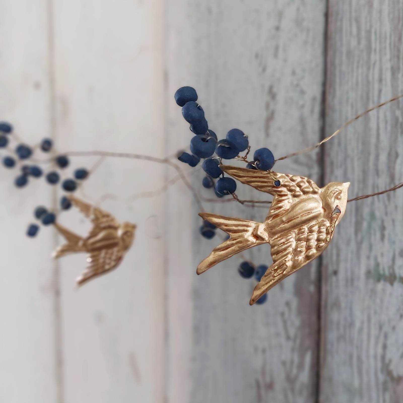 Sloe Berry Wooden Garland