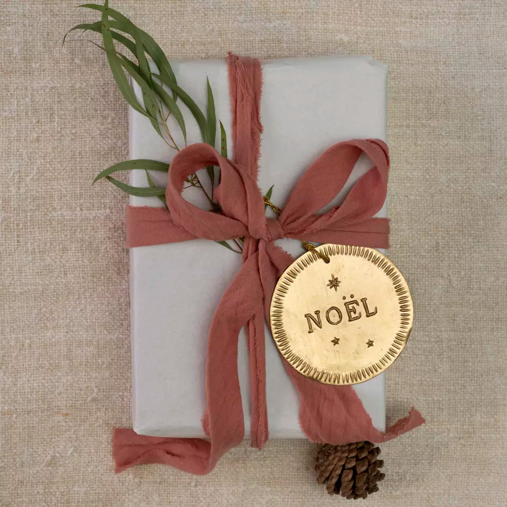 Gold Coin Decoration - Noel
