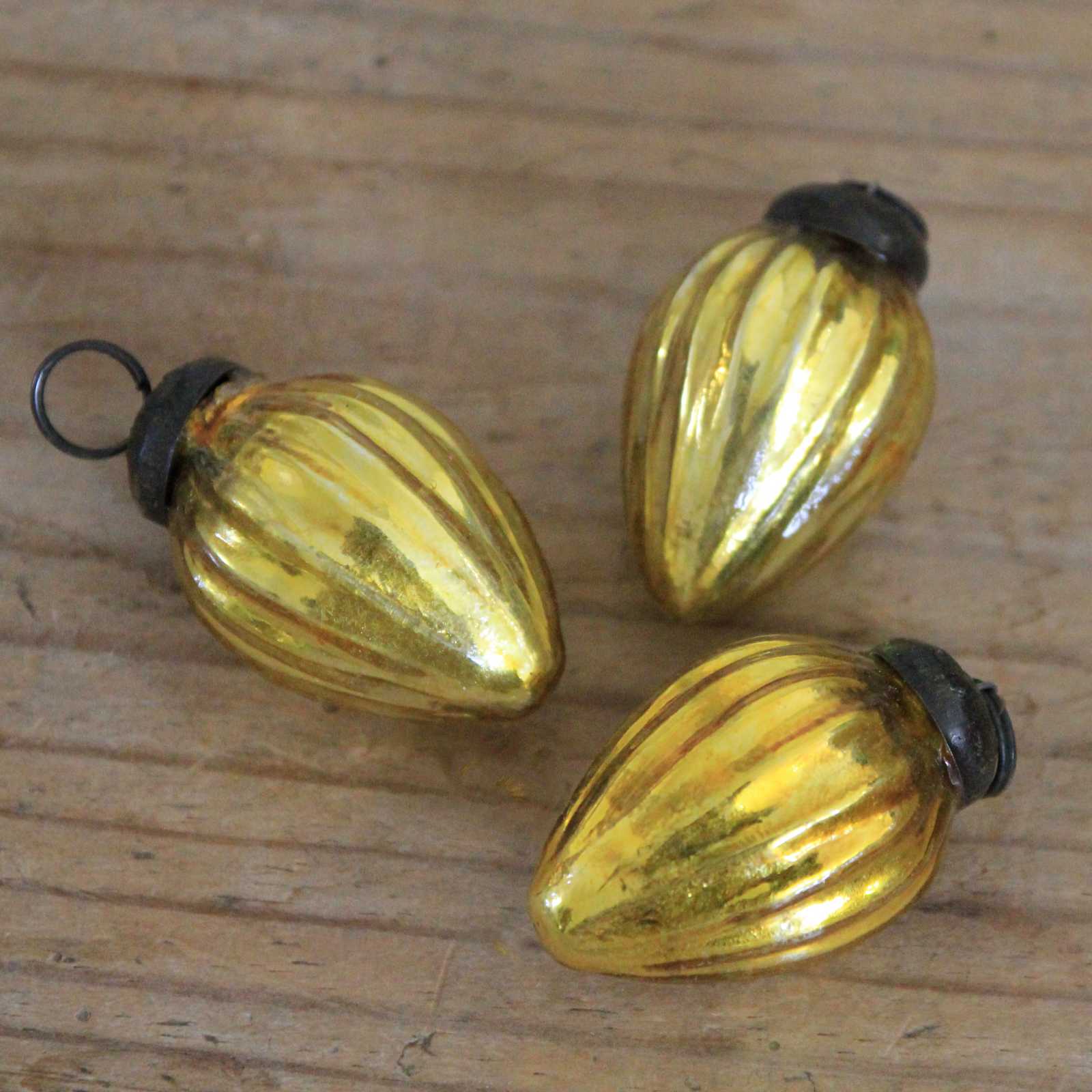 Mini Teardrop Bauble  - Antique Gold