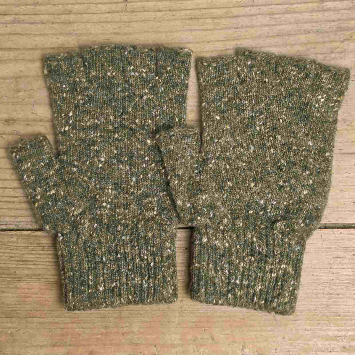 Men's Donegal Fingerless Gloves - Moss