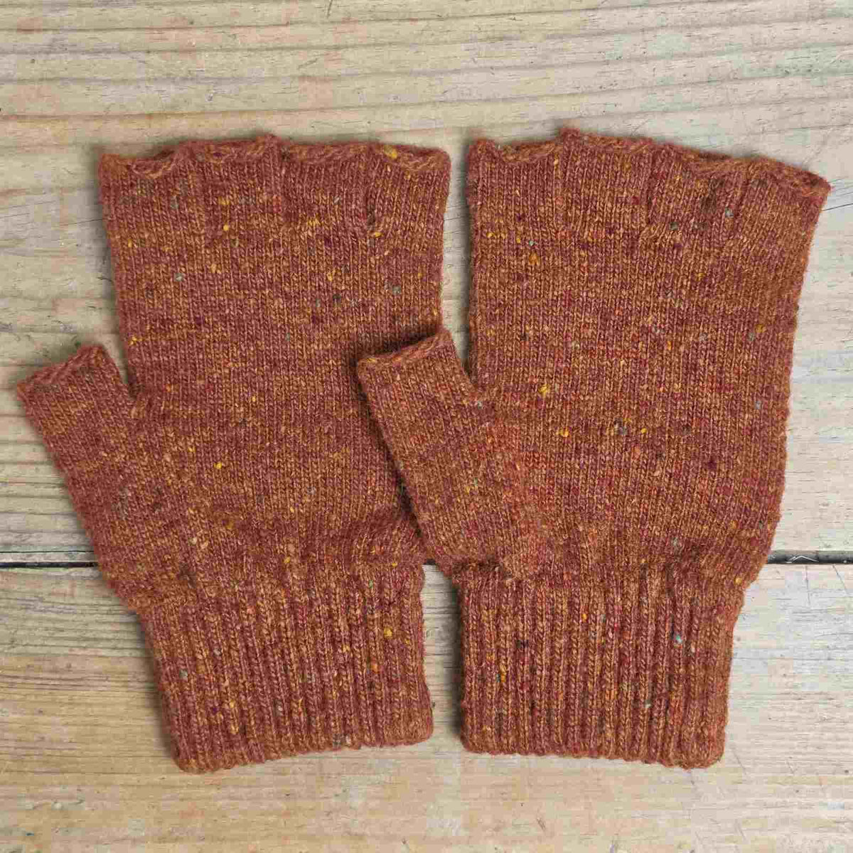 Men's Donegal Fingerless Gloves - Russet