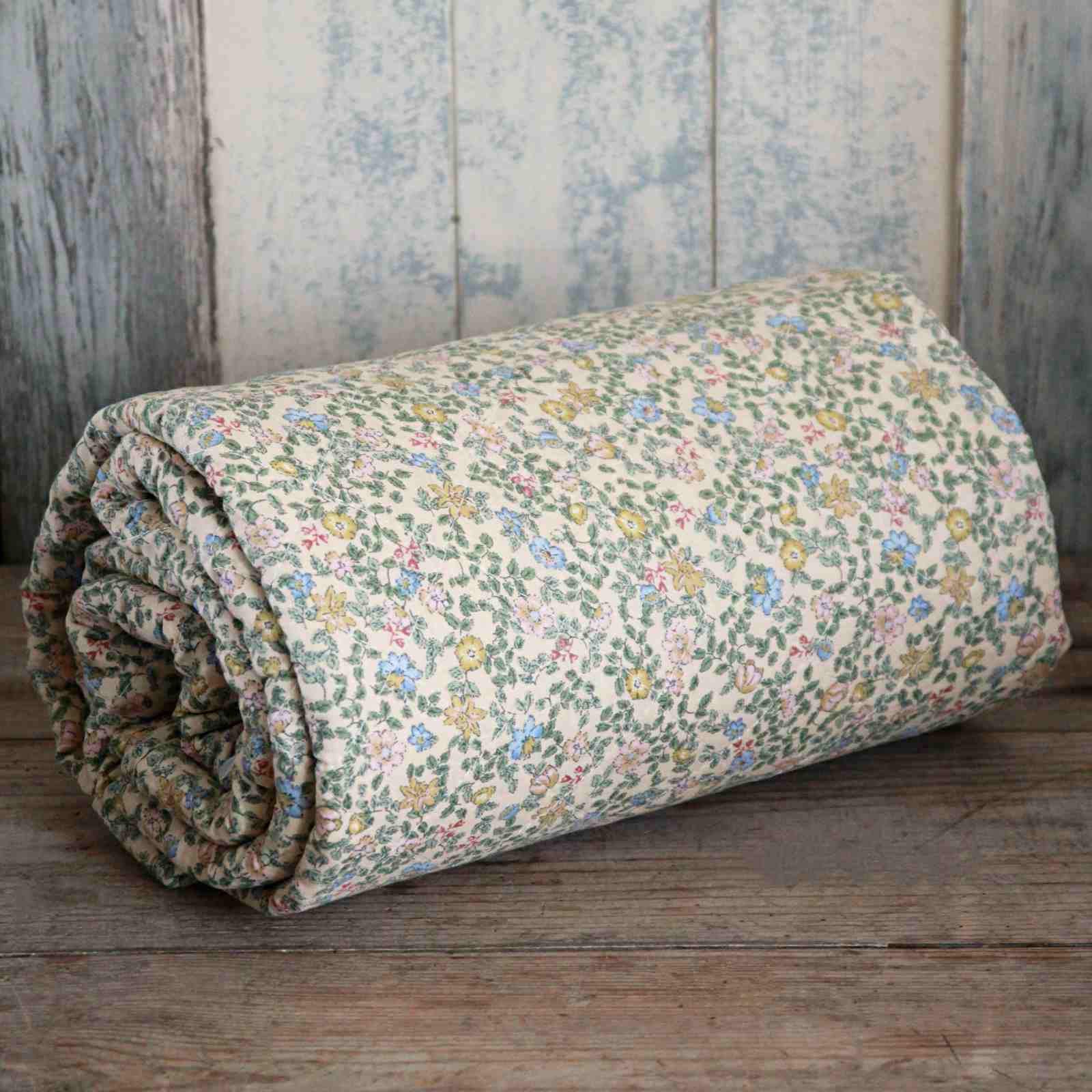 Quilted Bedspread - Butter Cream Floral