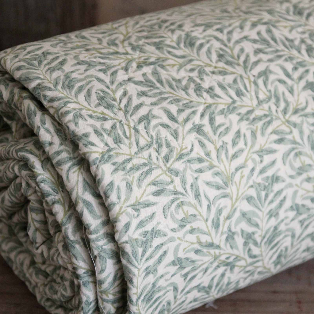 Quilted Bedspread - Leaves close up