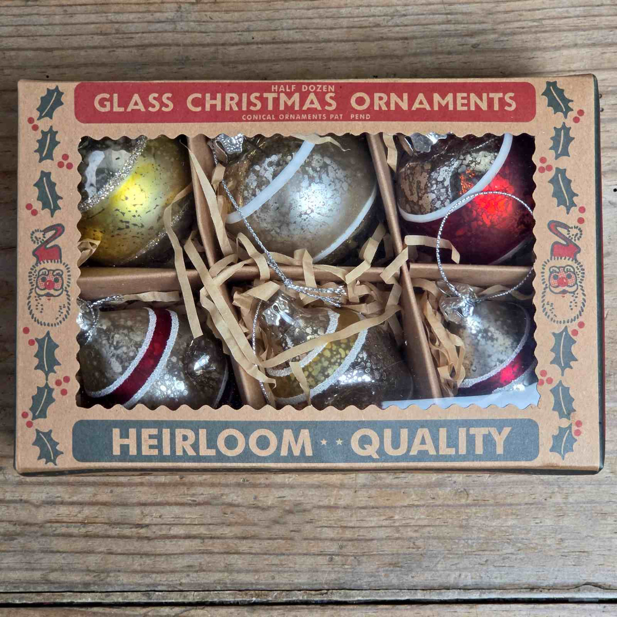 Red &amp; Gold Ornate Bauble Set