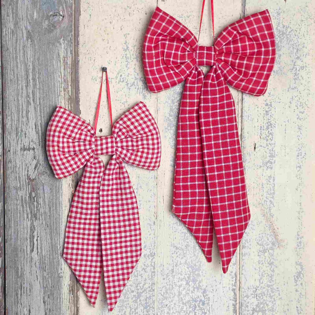 Checked Hanging Bow Decoration