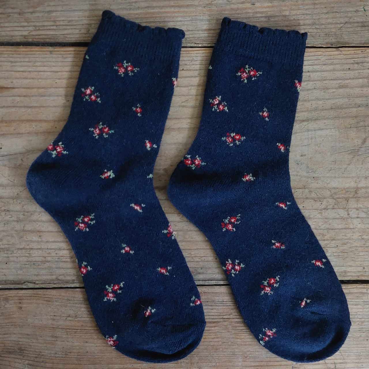 Rose Pattern Socks - Navy